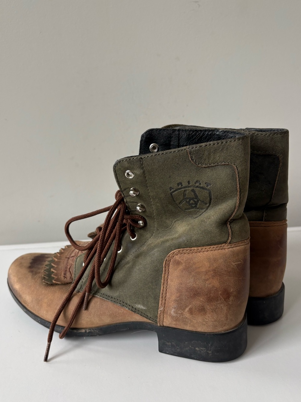 Ariat Women’s Leather Lace Up Boots Brown Green Fringe Kiltie Size 6.5 - Picture 9 of 12
